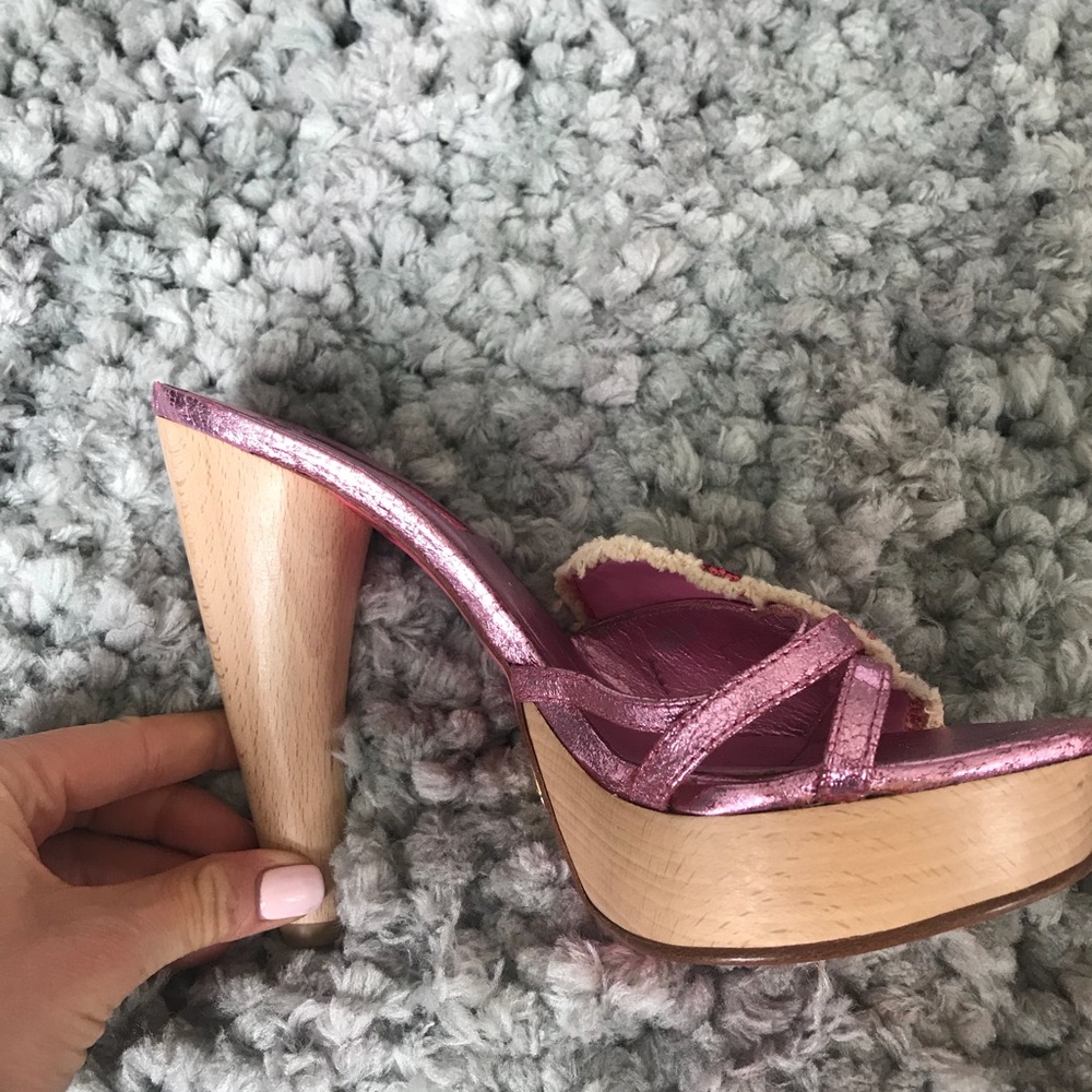 Betsey Johnson Floral Platform - Picture 3 of 8